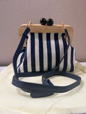 👉 Boutique Striped Wooden Frame Clutch Bag w/ Strap Navy White Summer